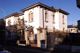 La vecchia villa. Un edificio di inestimabile bellezza abbandonato al logorio del tempo.